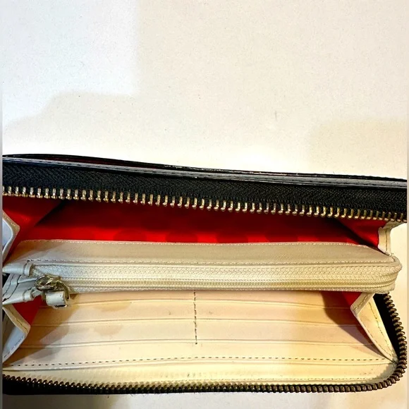 Kate Spade Wallet - Picture 4 of 4